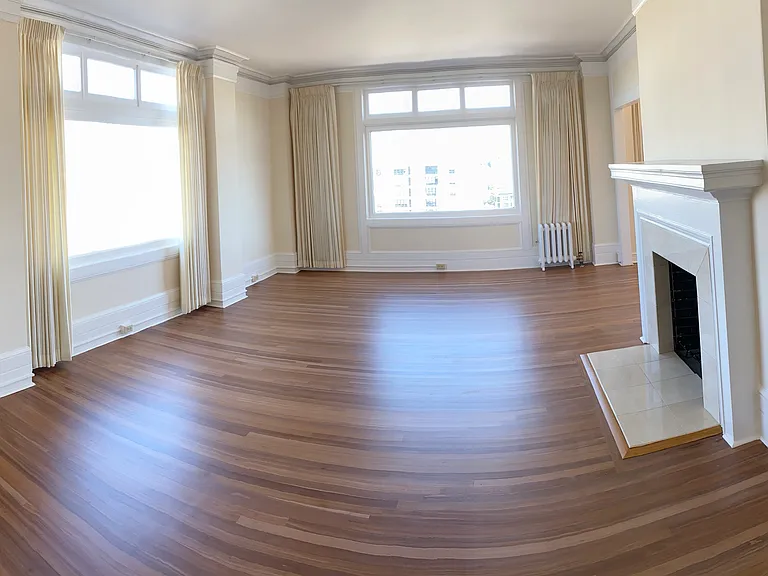 Crestview Apartments — Photo 20