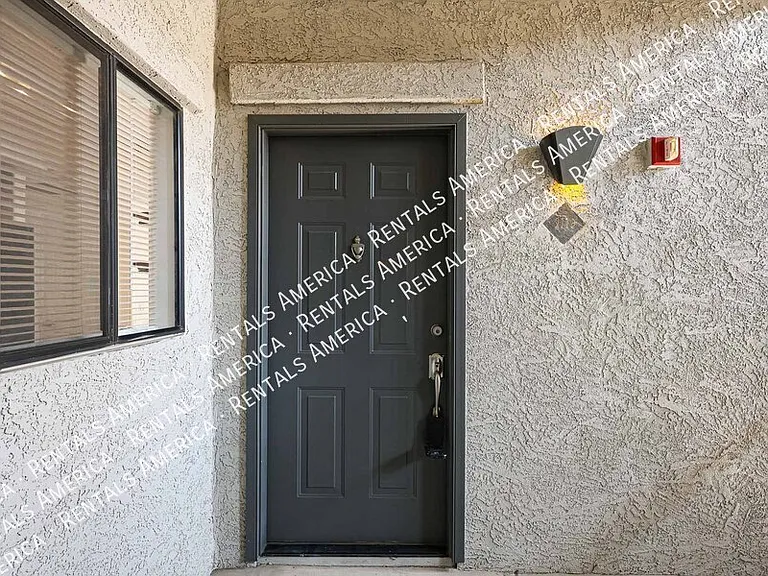 15095 N Thompson Peak Pkwy #2119 — Photo 1