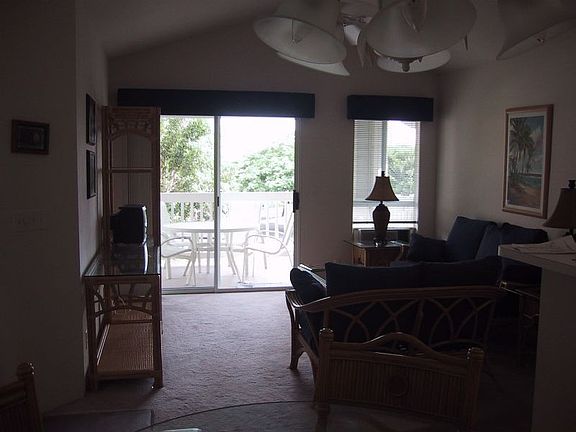 3rd image of 75-6081 Alii Dr APT H201