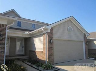 21733 Lincoln Dr #57, Brownstown, MI 48193