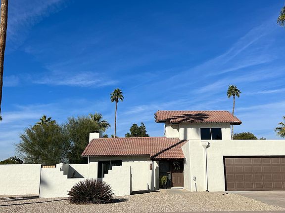 2nd image of 912 E Acacia Cir