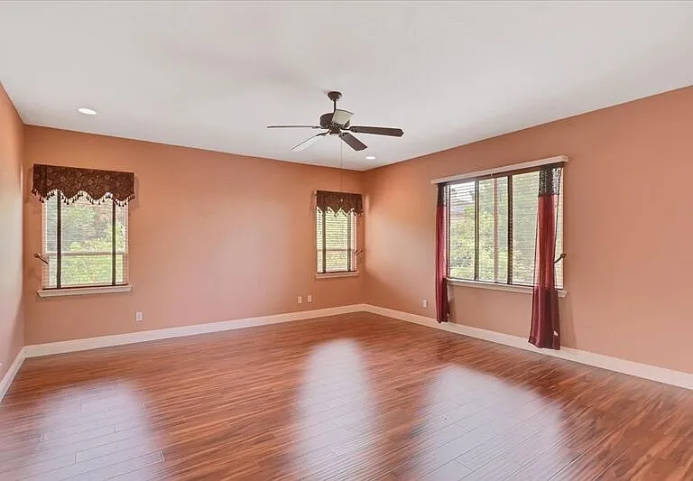 208 Otter Glen Ct — Photo 25