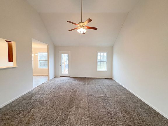 3rd image of 353 Chestnut Grove Ct