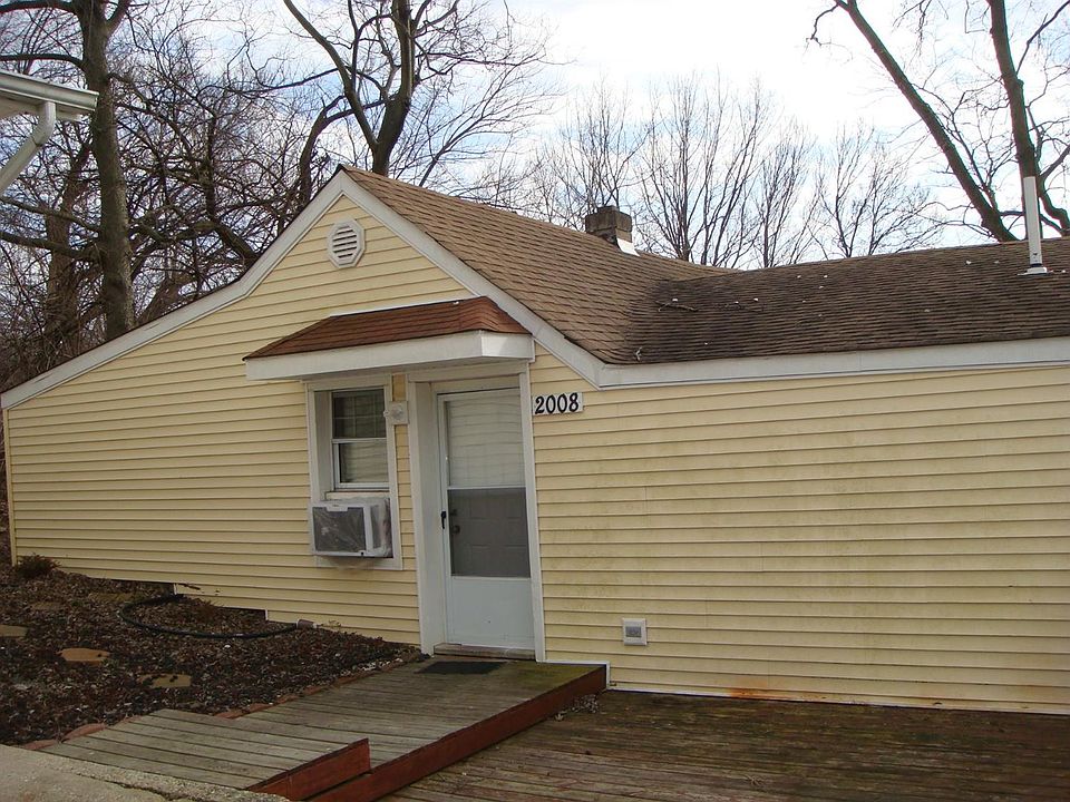 2nd image of 2008 Exeter Ave