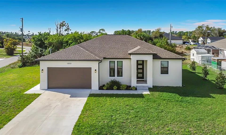 12033 Sarto Ln