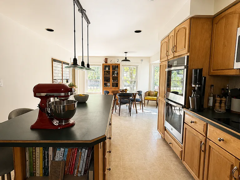 33 Northwood Dr — Photo 14