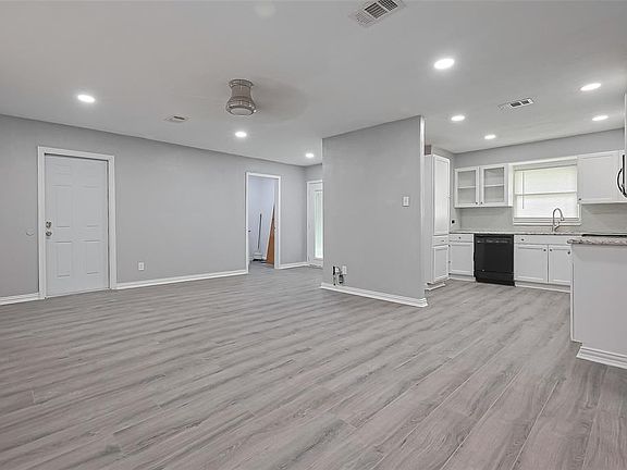 4th image of 411 Frankie Street