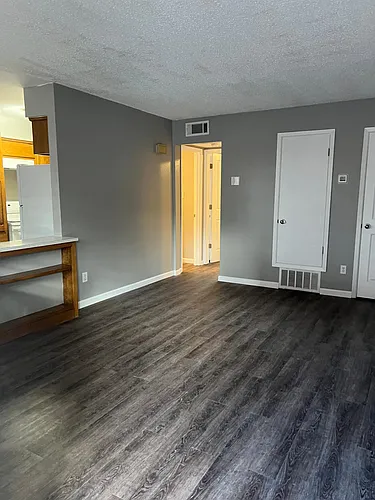 3608 Lafayette Dr NE #B Photo 1