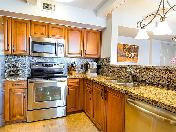 4th image of 1155 Brickell Bay Dr APT 1009