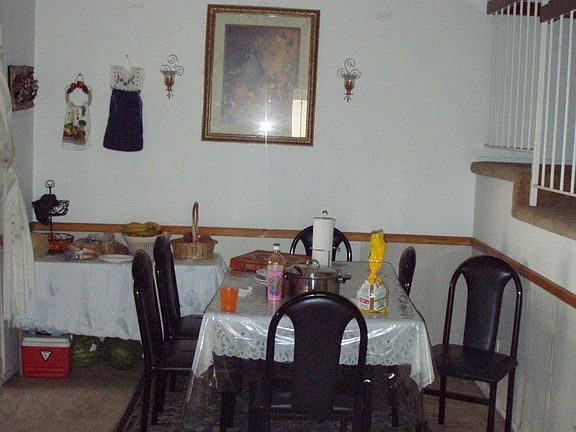 3rd image of 14148 Oro Grande St