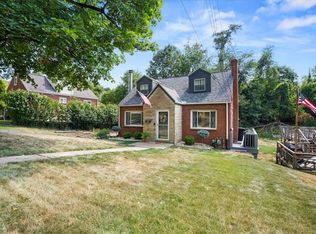 303 Charlemma Dr, Pittsburgh, PA 15214