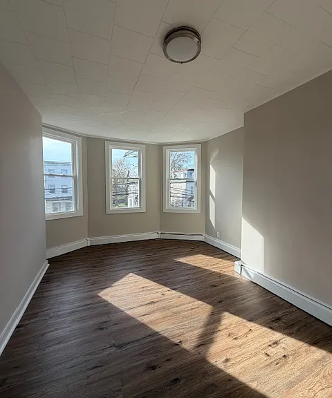 539 Jefferson Ave — Photo 16