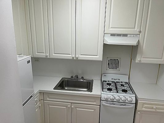2nd image of 3332 Nostrand Ave #2E