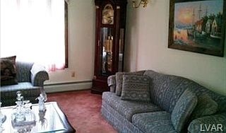 3rd image of 124 Moorestown Dr