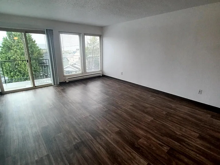 3800 Bridge Way N #203 — Photo 2