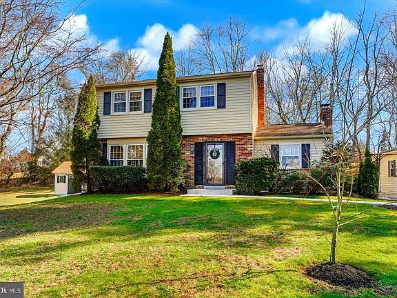 4th image of 1503 Delong Dr