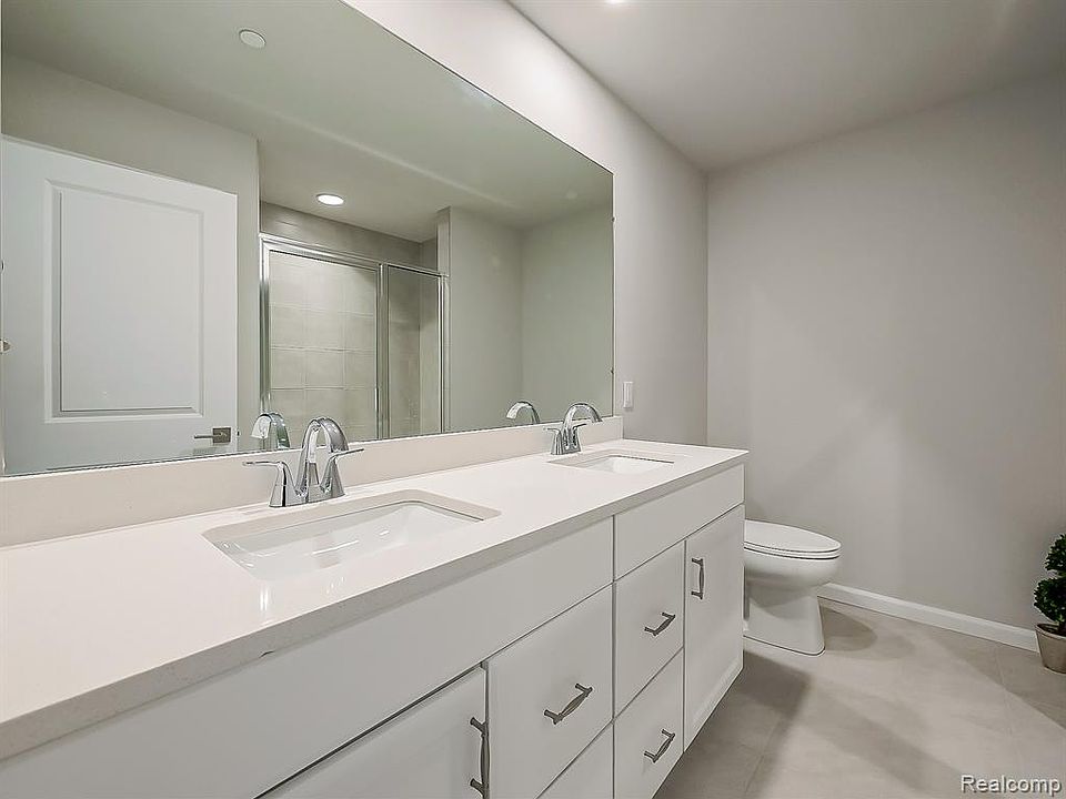 49533 Coldwater Ridge Dr, photo 14