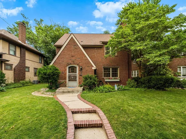 1218 Woodward Ave, South Bend, IN 46616