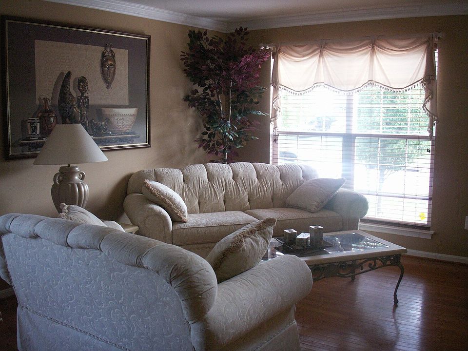 2nd image of 6800 Springshire Way