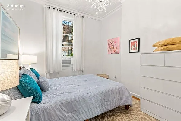 Rented by Sotheby's International Realty | media 15