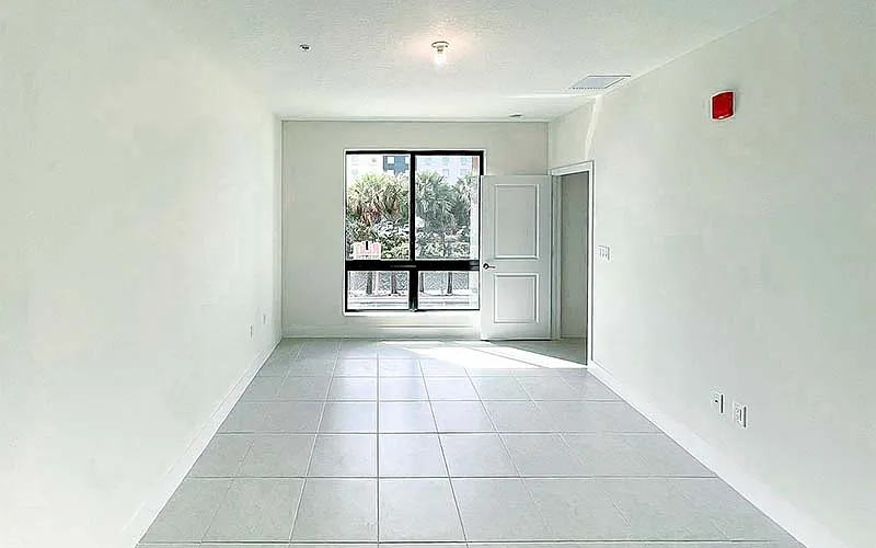 Building Photo - 8001 NW 41st St #206