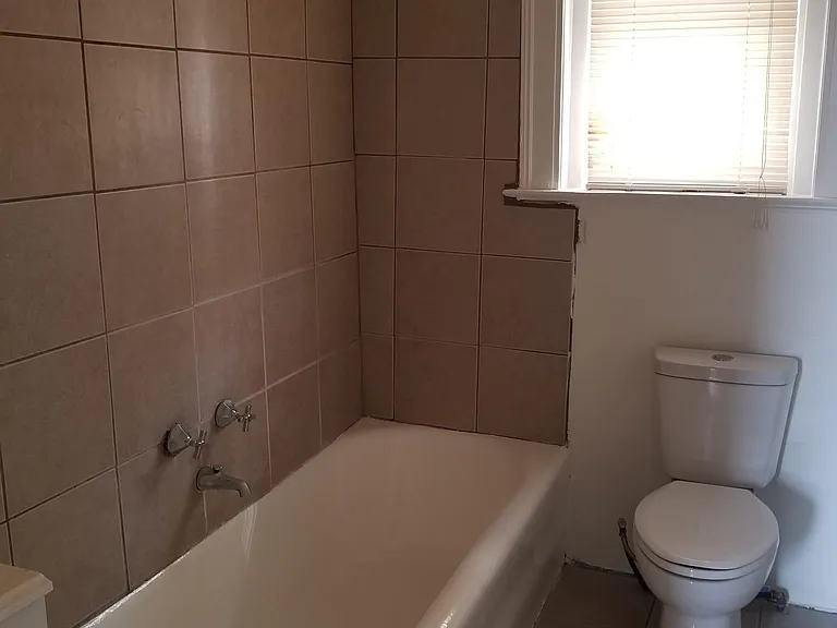 56 Norton St #302 — Photo 10