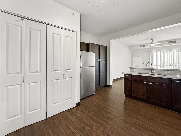 The Franklin Apartments — Photo 30