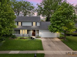 305 Stetzer St, Elburn, IL 60119