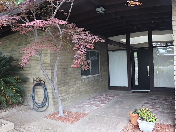 2nd image of 4424 Pasadena Ave