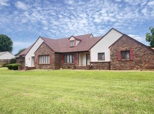 2211 Virginia Ave, Muscle Shoals, AL 35661