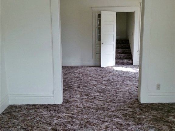 4th image of 403 N C St