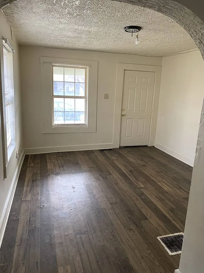 1414 N Pershing Ave #1414 photo 1