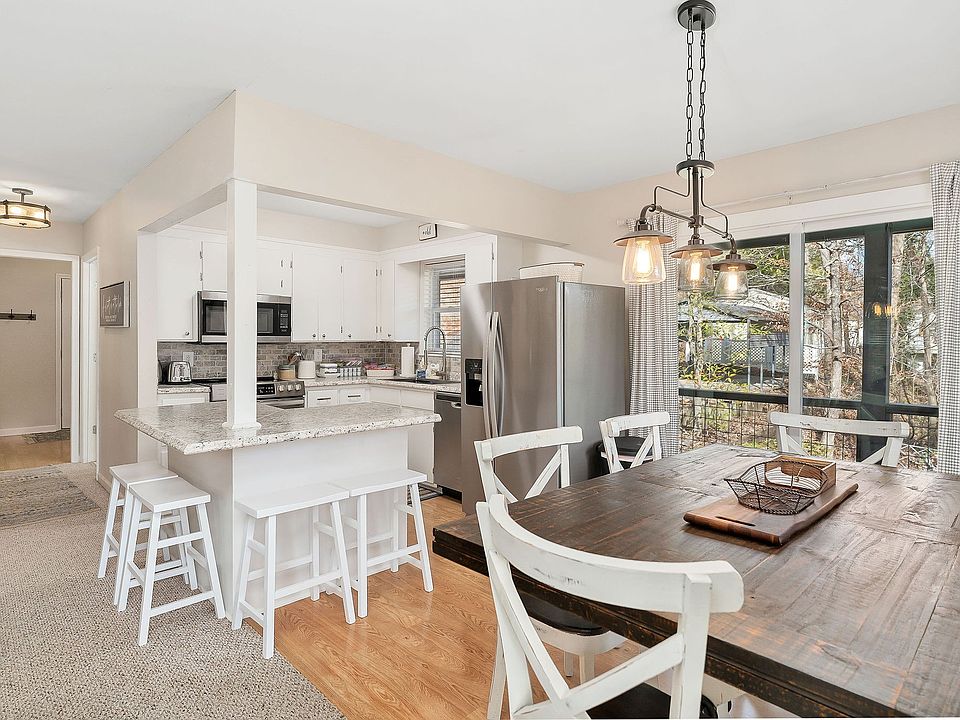 13th image of this home