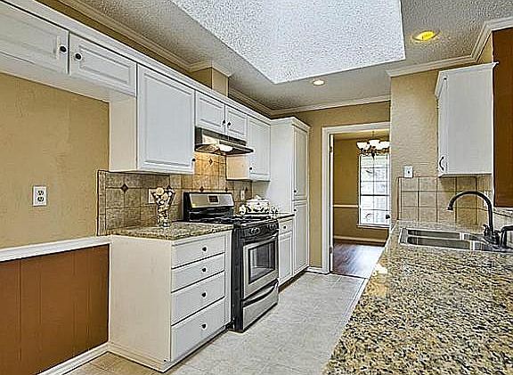 3rd image of 14406 Tanglewood Dr