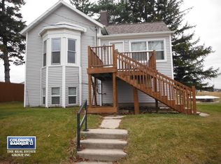 231 S Main St, Mishicot, WI 54228