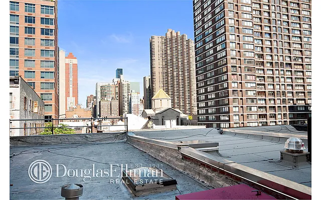 Sold by Douglas Elliman | media 7