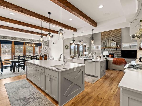 S1W33777 Abitz ROAD, Oconomowoc, WI 53066
