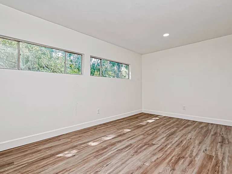 5609 Denmark St — Photo 2