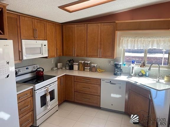 2nd image of 11180 E 39th Ln