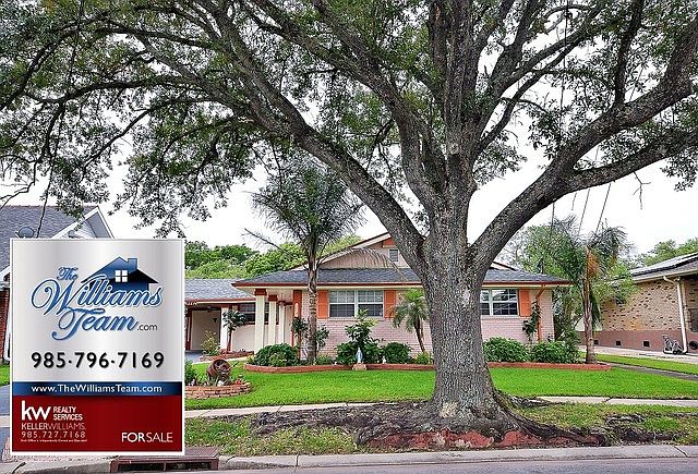 1st image of 4442 Camelot Dr