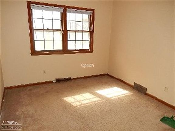 4th image of 8315 Santa Fe Ln