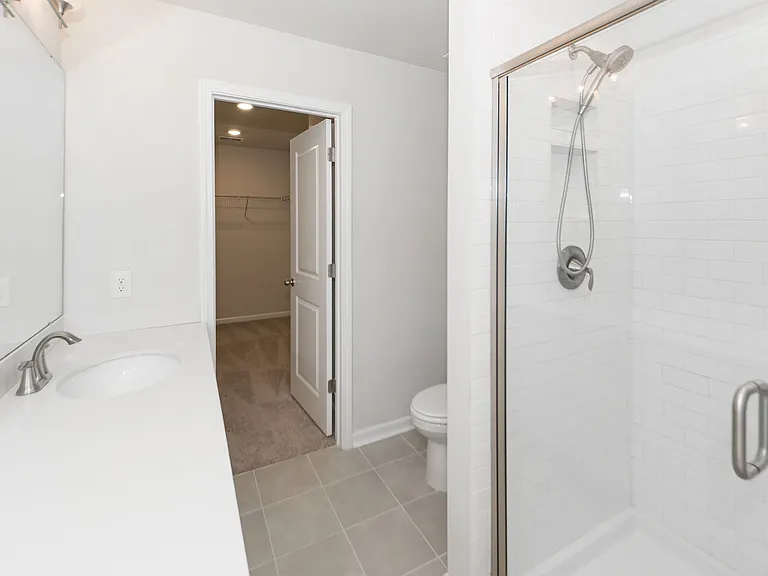 429 Eva St — Photo 37