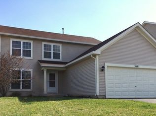 2641 Fallbrook Dr, Hampshire, IL 60140