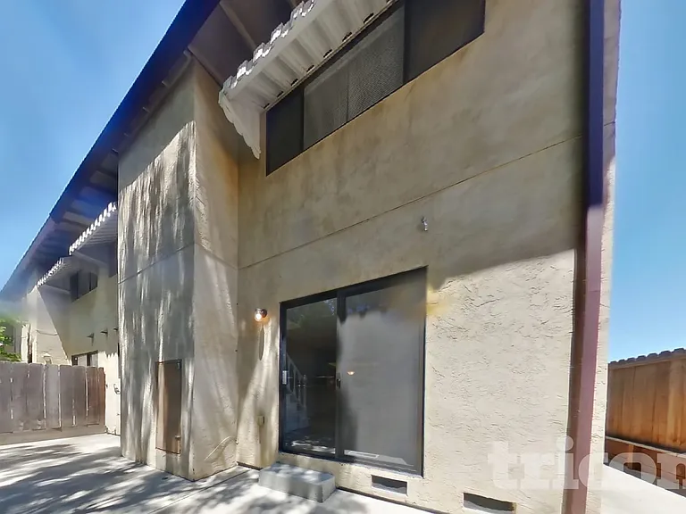 1344 Shaddick Dr — Photo 16