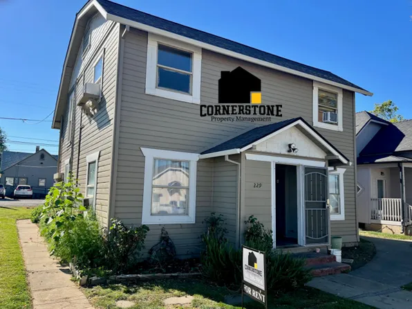 229 N Ivy St, Medford, OR