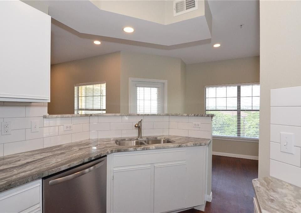 1st image of 2320 Gracy Farms Ln APT 1034