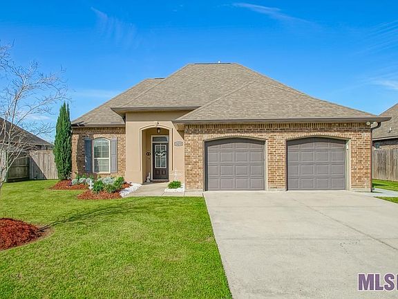 2nd image of 16233 Wishing Stone Dr