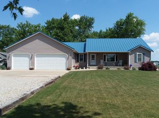 19011 E 1600th Ave, Teutopolis, IL 62467