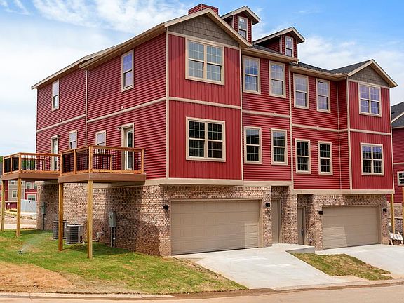 2nd image of 2831 W Auburn Dr