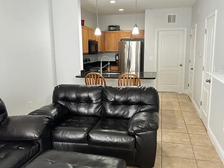2950 SW 35th Pl #50 — Photo 6